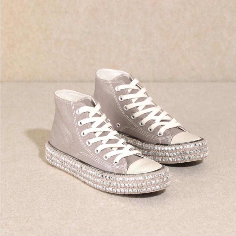 New Mi.iM Stylish High-Top Sneakers with Studded Soles
